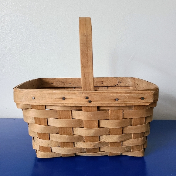 Longaberger Other - Vintage Signed/Stamped Tan Handmade Longaberger Picnic Basket w/ Upright Handle